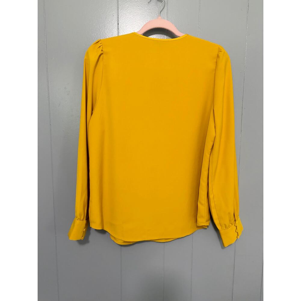 J. Crew Mustard Yellow Satin Crepe Long Sleeve Ruffle Front Preppy Classic Top S - Picture 5 of 6
